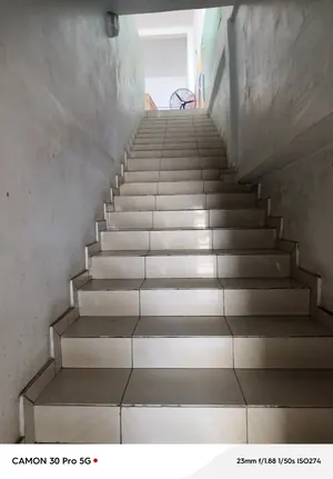 Immeuble polyvalent 27 pièces de 353 m² en vente en bordure de pavés à Bè Kpota – 300 millions FCFA — photo 7