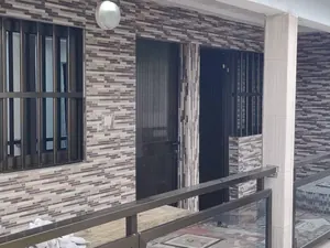 Villa 4 chambres à vendre à Totsi – 50 millions FCFA — photo 2