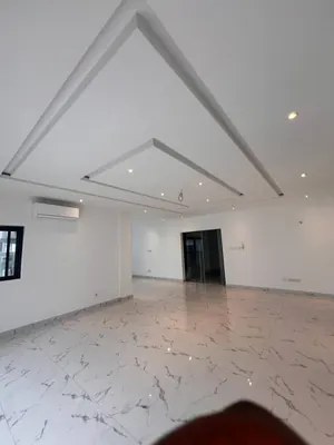 Location d'une villa à Baguida Batovi, duplex avec piscine, 5 chambres, jardin et garage – 1 700 000 FCFA/mois — photo 7