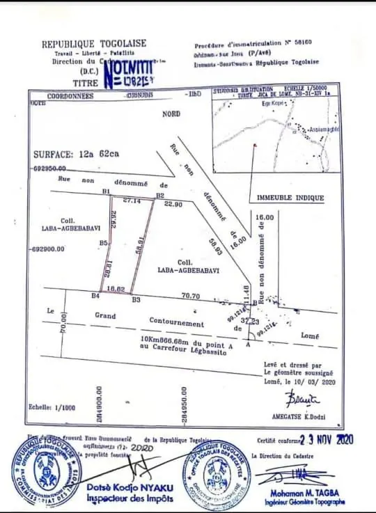 Terrain 2 lots 1200 m² en vente au bord du goudron à Aképé après le péage – 30 millions FCFA le lot