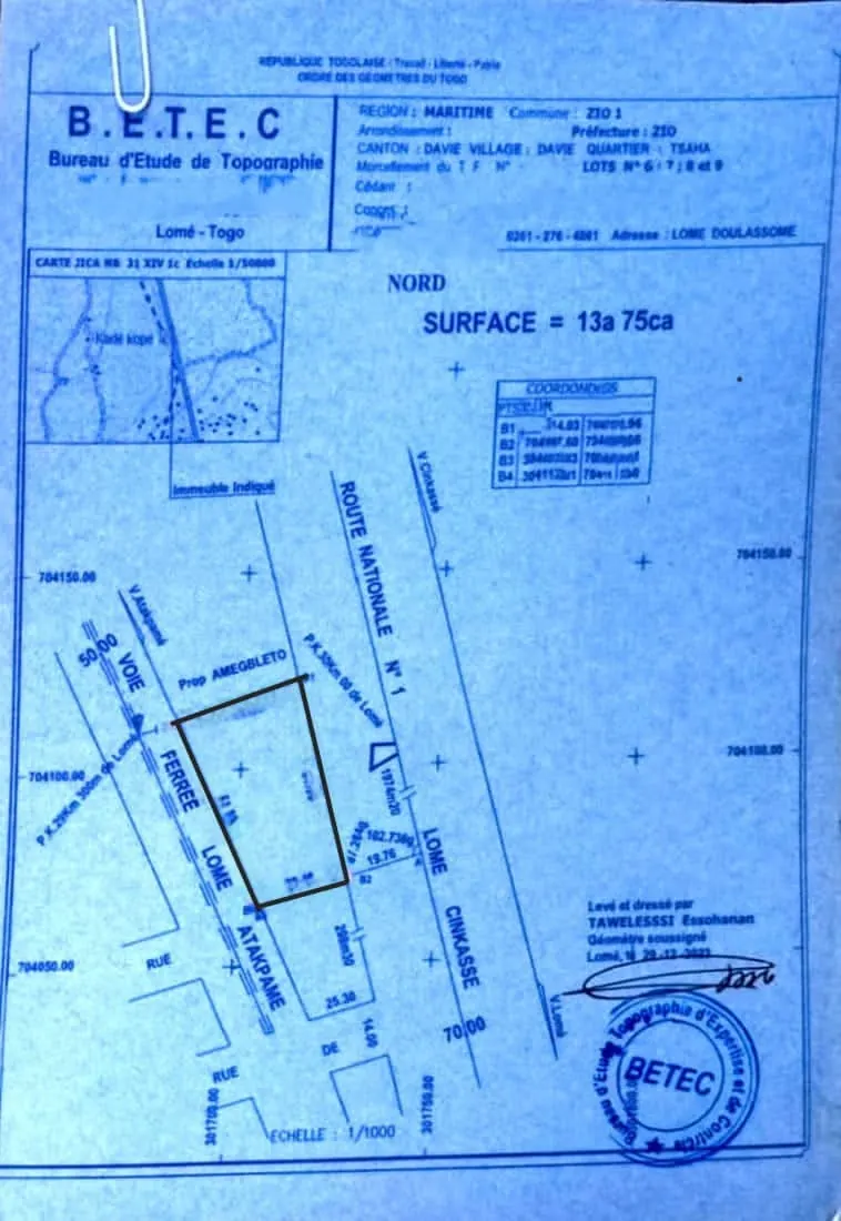 Vente de terrain à Davié Avancé Paysage, 2 lots, en bord de goudron – 75 millions FCFA