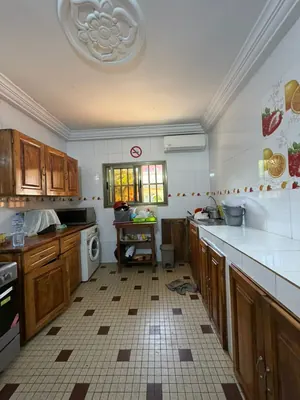 Résidence 4 lots en vente en bordure de goudron à Djidjolé – 450 millions FCFA — photo 3