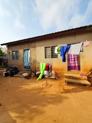 Terrain 2,5 lots avec titre foncier en vente à Agoè Legbassito – prix au lot à débattre — photo 3