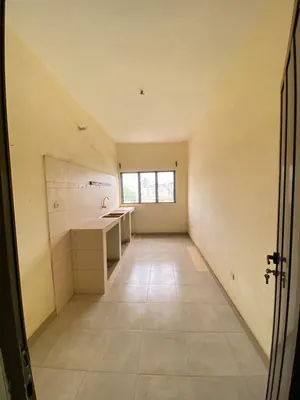 Villa 3 pièces en vente à Totsi, proche du goudron – 150 millions FCFA — photo 2