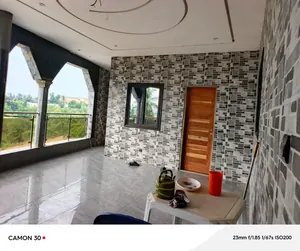 Vente d'une villa duplex à Agoè Légbassito Ahonkpoé, sur demi-lot, R+2, titre foncier personnel – 150 millions FCFA à débattre — photo 4
