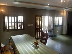 Vente d'une villa duplex à Agoè Légbassito, avec piscine, 1 lot en angle de rue – 120 millions FCFA — photo 5
