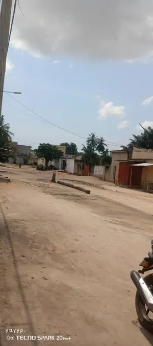 Terrain 150 m² à vendre à Agbalepedo – 8,5 millions FCFA