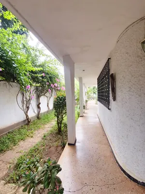Vente d'une villa à Agoè Cacaveli, meublée avec piscine, 6 chambres sur 2 lots et demi – 350 millions FCFA — photo 22